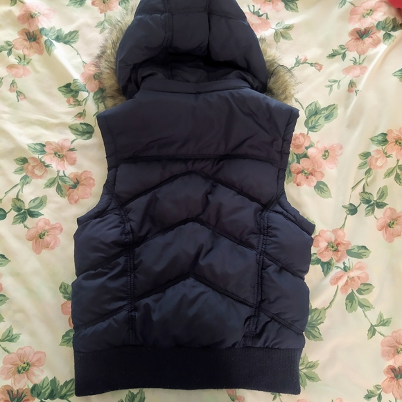 Navy Puffer Vest Removable Faux Fur Hoodie - Picture 2 of 6